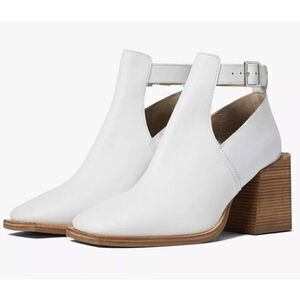 NEW! Free People Brady Buckle Boots Booties Size 9.5 White Leather $178